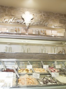 Il bancone dei gelati