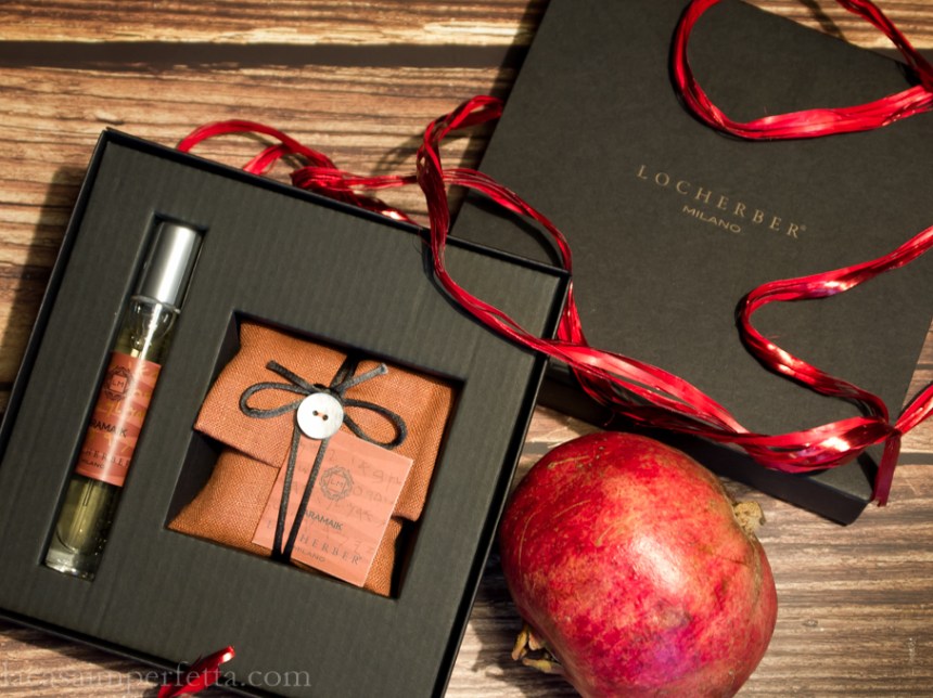 Confezione regalo con sacchetto profuma ambiente ed essenza spray