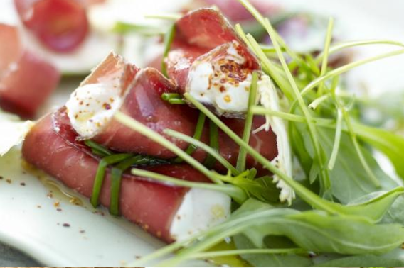 Involtini di bresaola e robiola